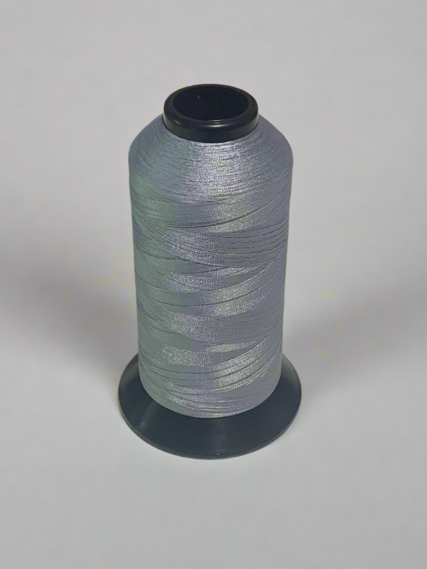 Picasso 40 wt Trilobal Polyester Thread – 5000 m King Cone - RA2585 Grey