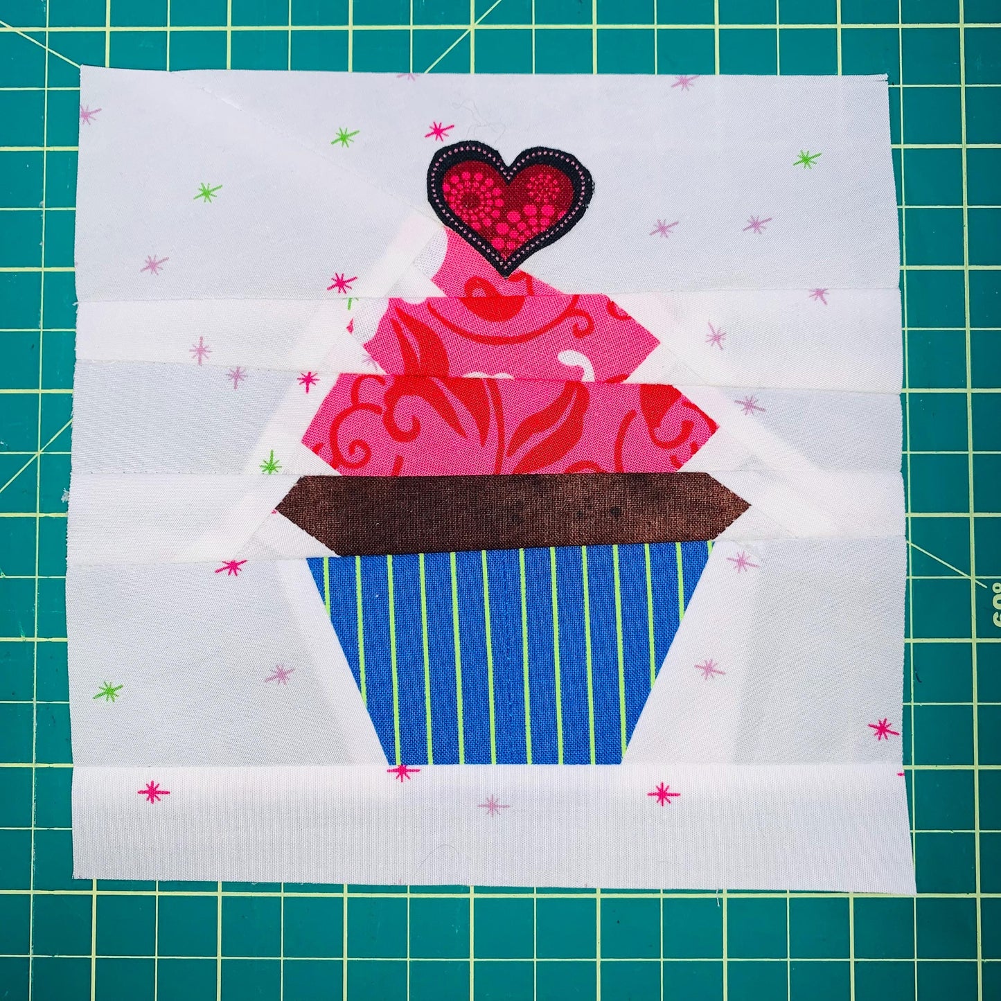 Quilt Your Own Cupcake: Pattern & Fabric Kit - Lori's Quilting Shop