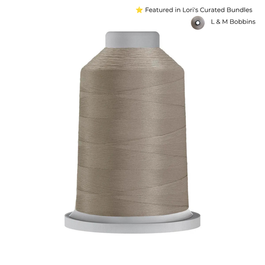 Glide 40 wt Cool Grey 3 (10CG3) 5000 m king cone trilobal polyester quilting thread.